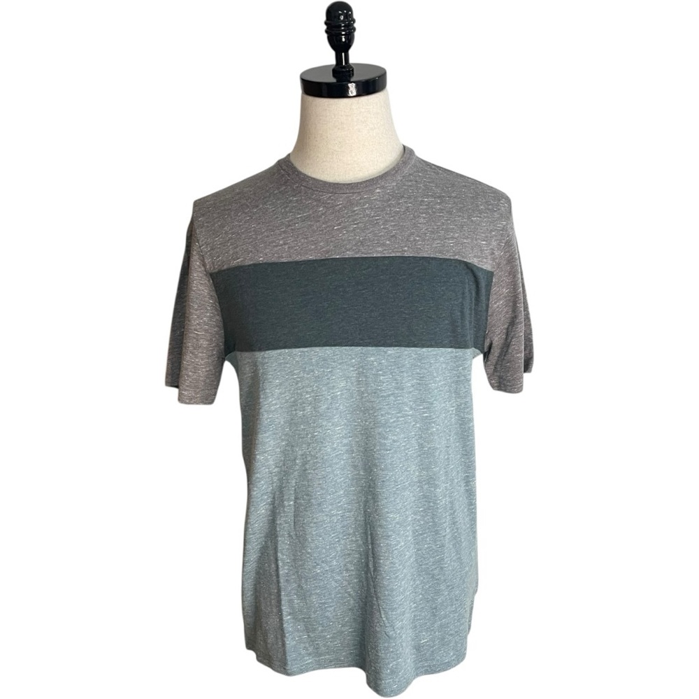 Threads 4 Thought Men’s T-Shirt Gray Green